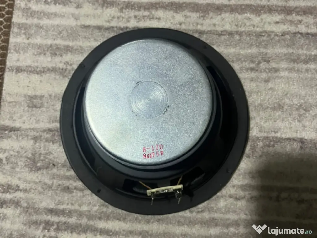 Boxe + 1 difuzor subwoofer 