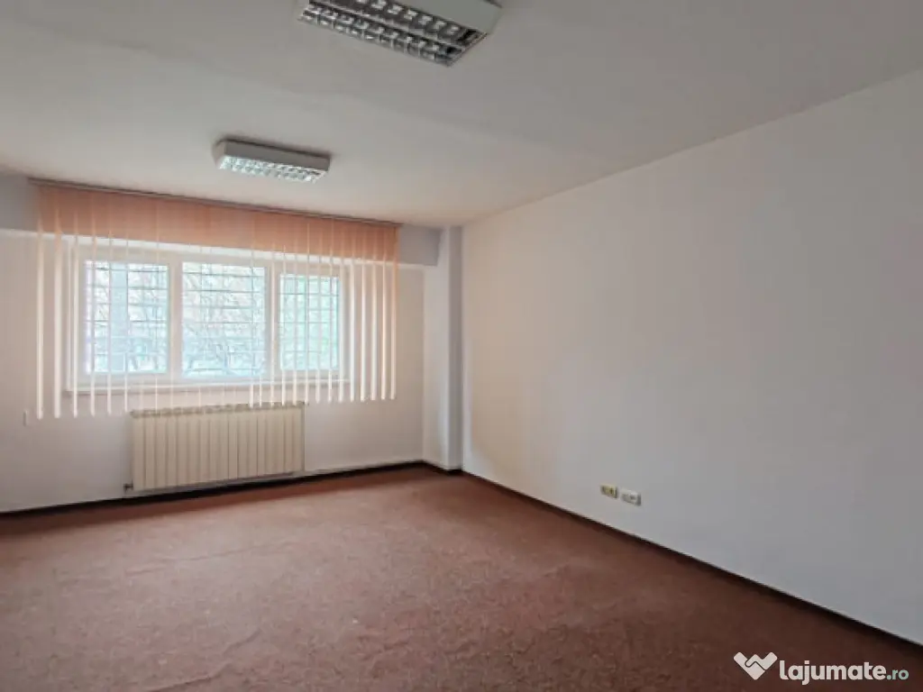 Apartament ideal birou/investiție, parter, vad excelent 