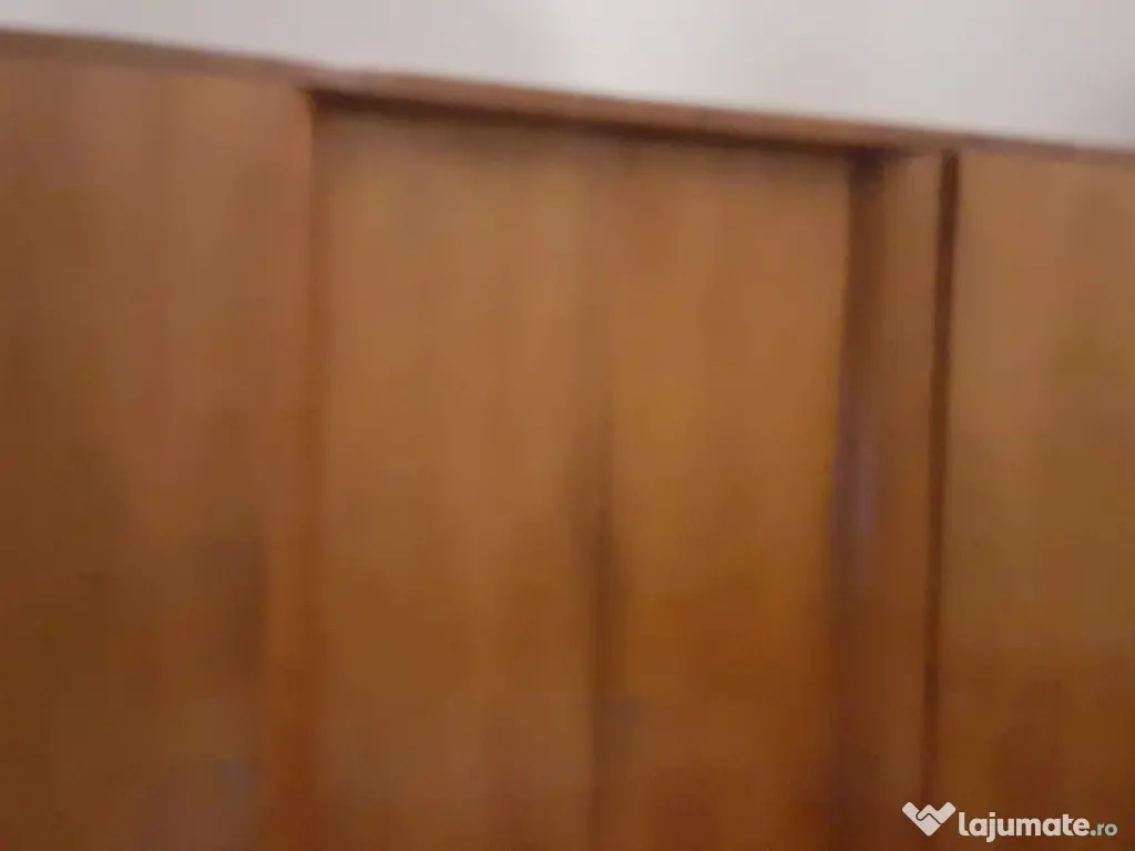 Mobila din lemn masiv ideal pt incaperi rustice pt turism traditional