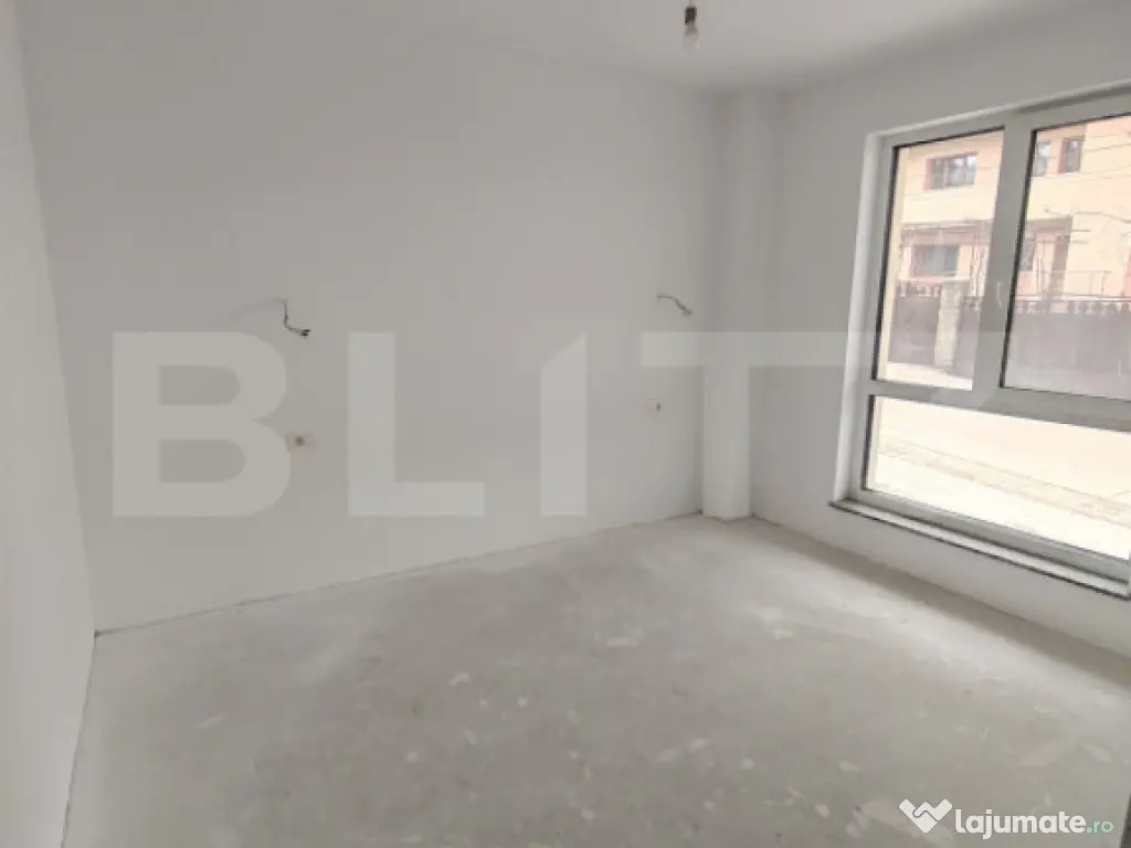 Apartament 3 camere, parter, bloc nou- zona Obcini 