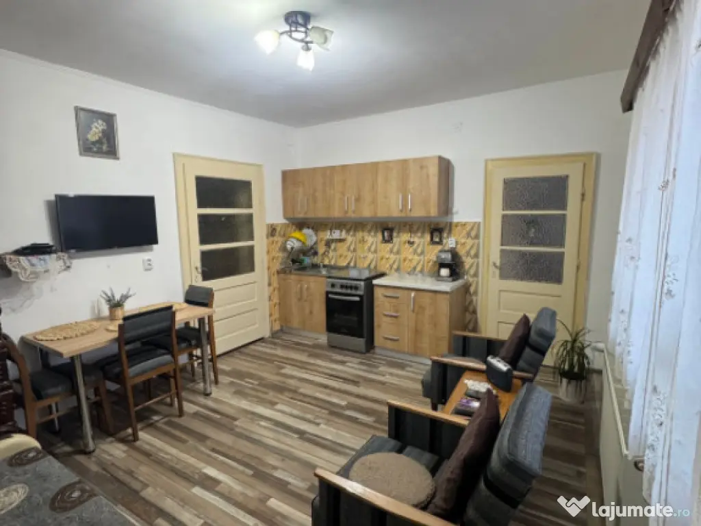 Casă cu suflet și 40 ari teren, panoramă superbă, comple 