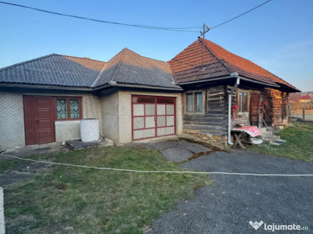 Casă cu suflet și 40 ari teren, panoramă superbă, comple 