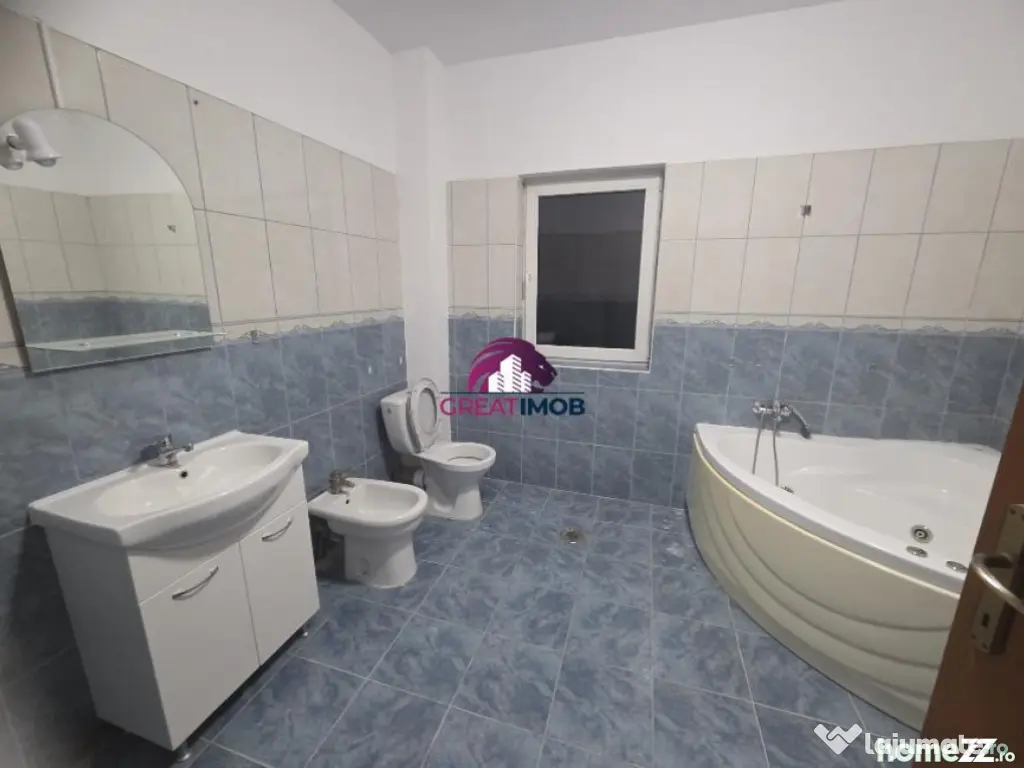 Apartament 3 camere de inchiriat ETAJUL 1 – destinat mu... 