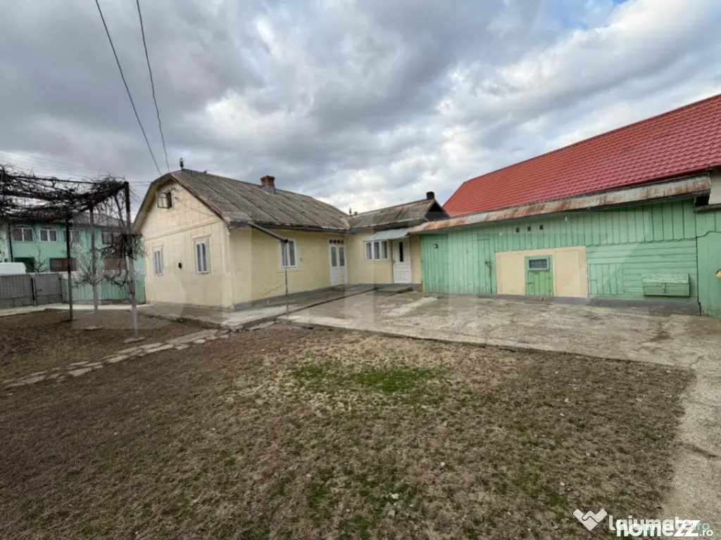 Casa batraneasca , renovabila , 1586 mp teren , Dumbraveni S 