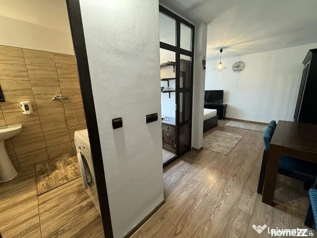 Garsoniera, et.2, 36mp, modernizata, ultracentral 