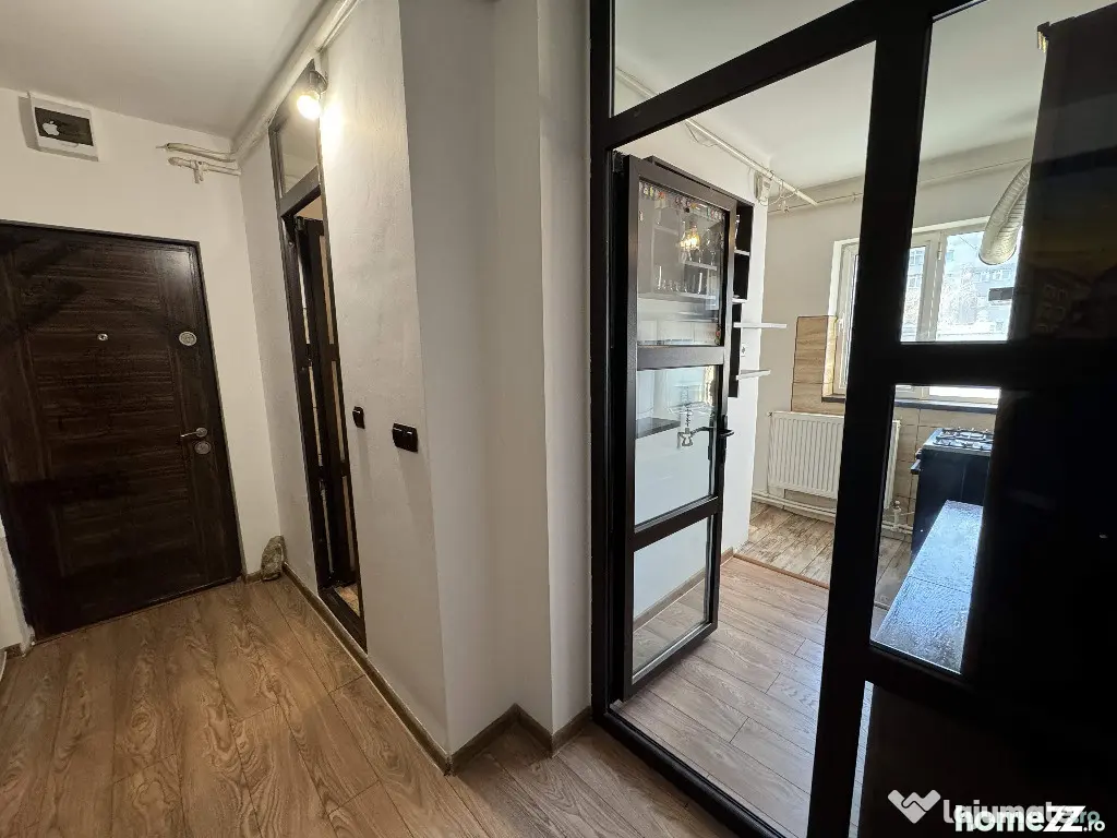 Garsoniera, et.2, 36mp, modernizata, ultracentral 