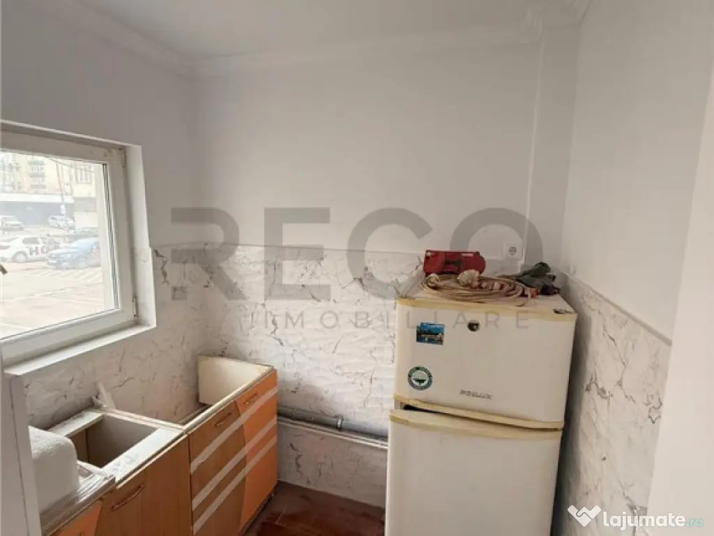 Garsoniera complet renovata, parter, cu spatiu generos de de 