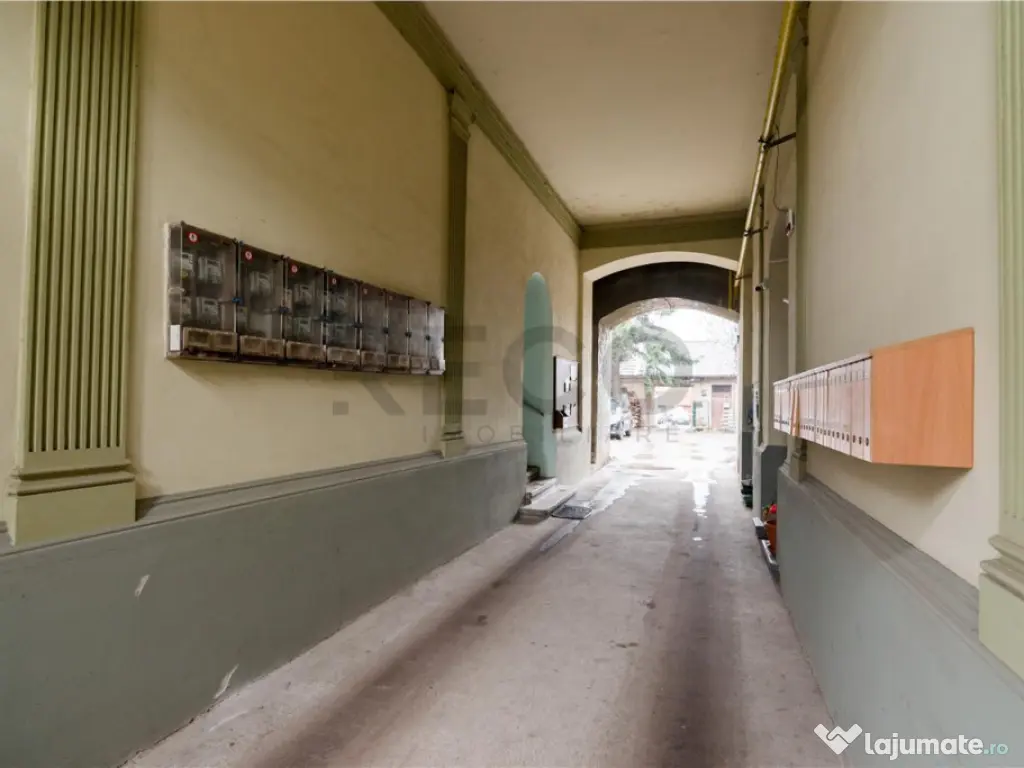 Reco, Apartament Ultracentral cu loc de parcare 