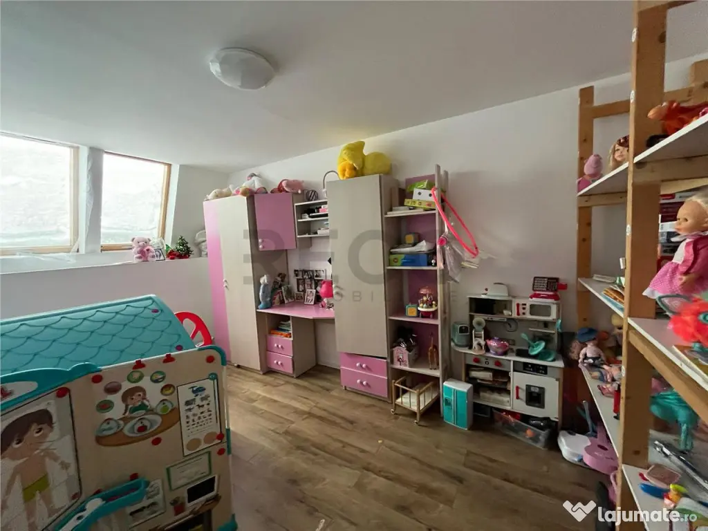 RECO Apartament modern cu 3 camere-85 mp Rogerius-Oradea 