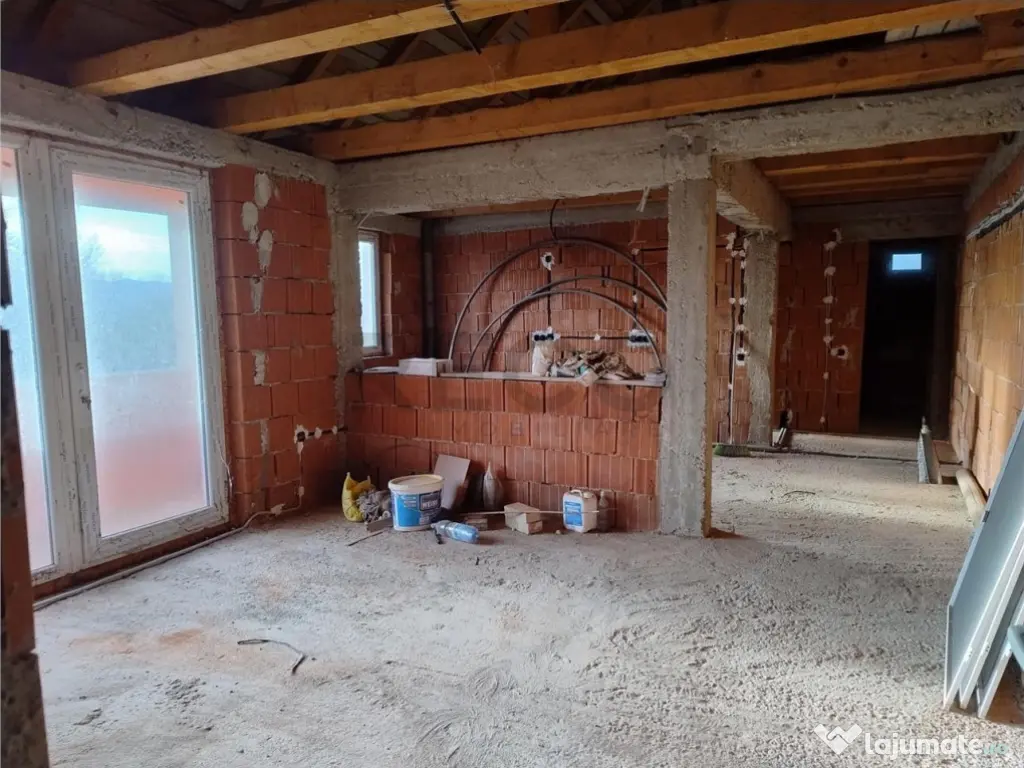 Reco Apartament nou cu 5 camere Beius 