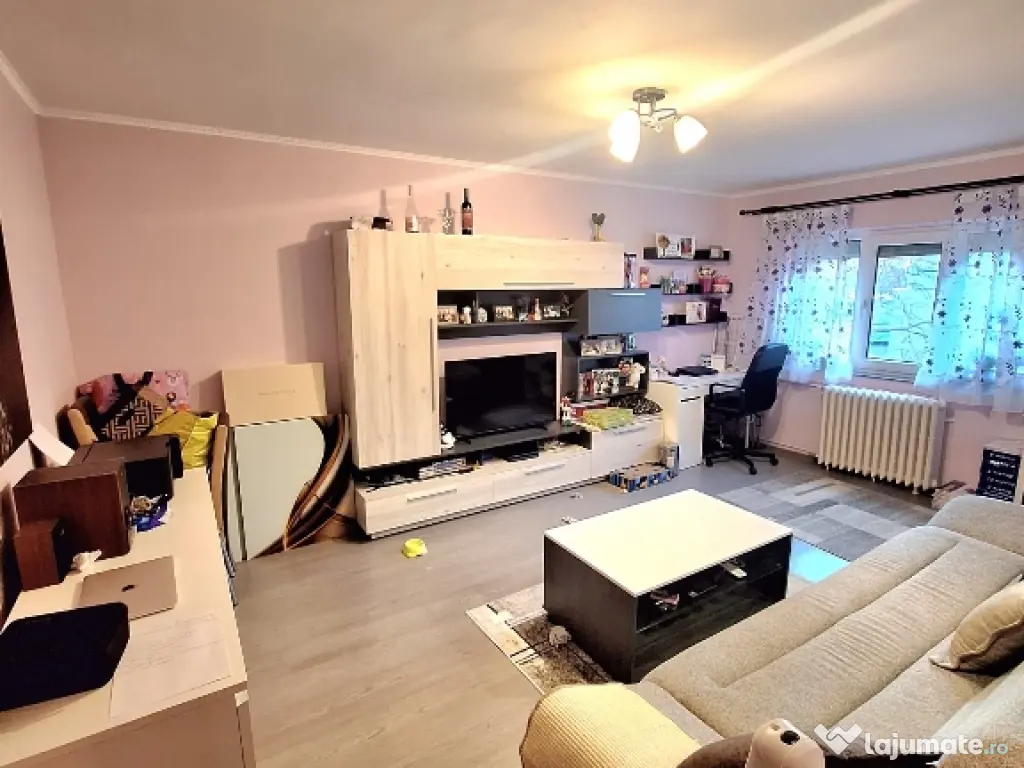 Nufărul, lângă Lotus- 2 camere,et.1 ,mobilat 