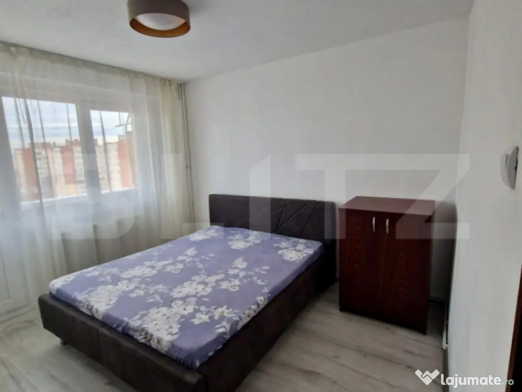 Apartament 3 camere, 75 mp, zona Craiovita Orizont 