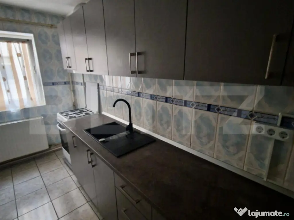 Apartament 3 camere, 75 mp, zona Craiovita Orizont 
