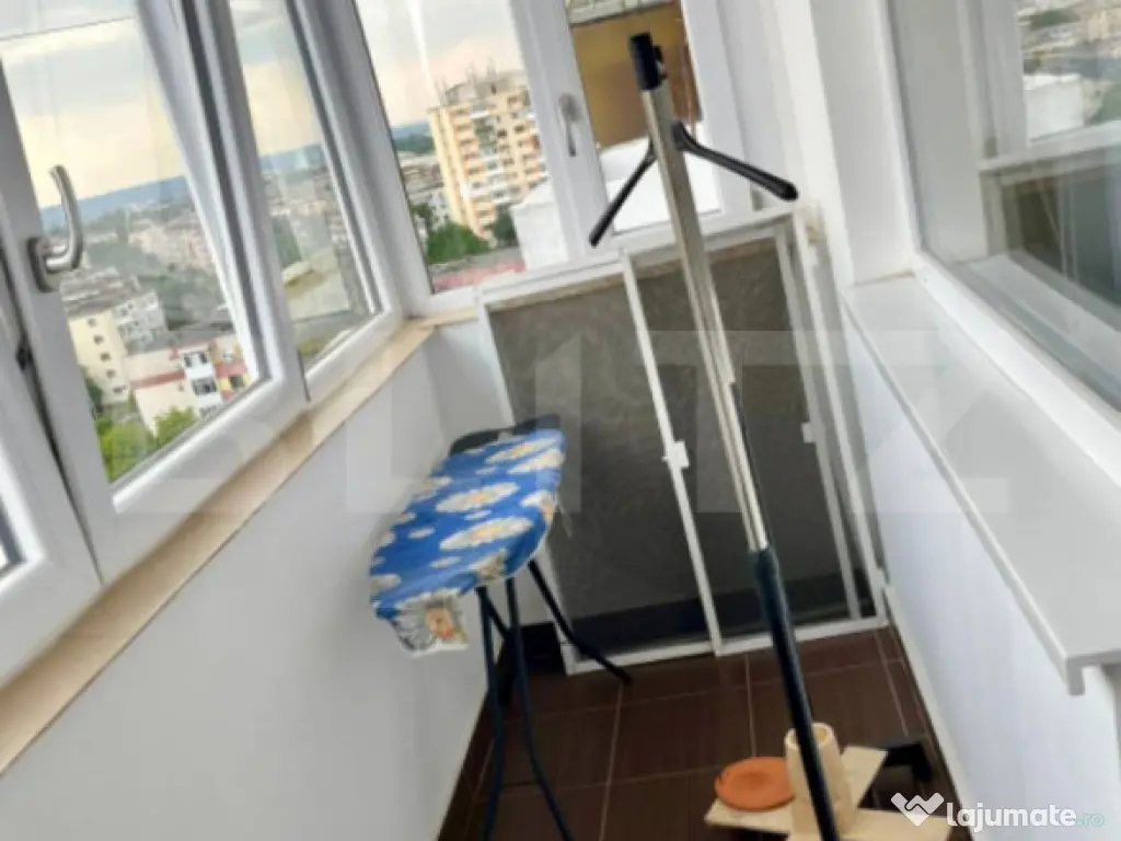 Apartament 3 camere, 75 mp, zona Craiovita Orizont 