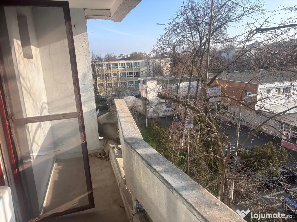 Apartament 2 camere confort 1,Hipodrom etaj 3Liber 