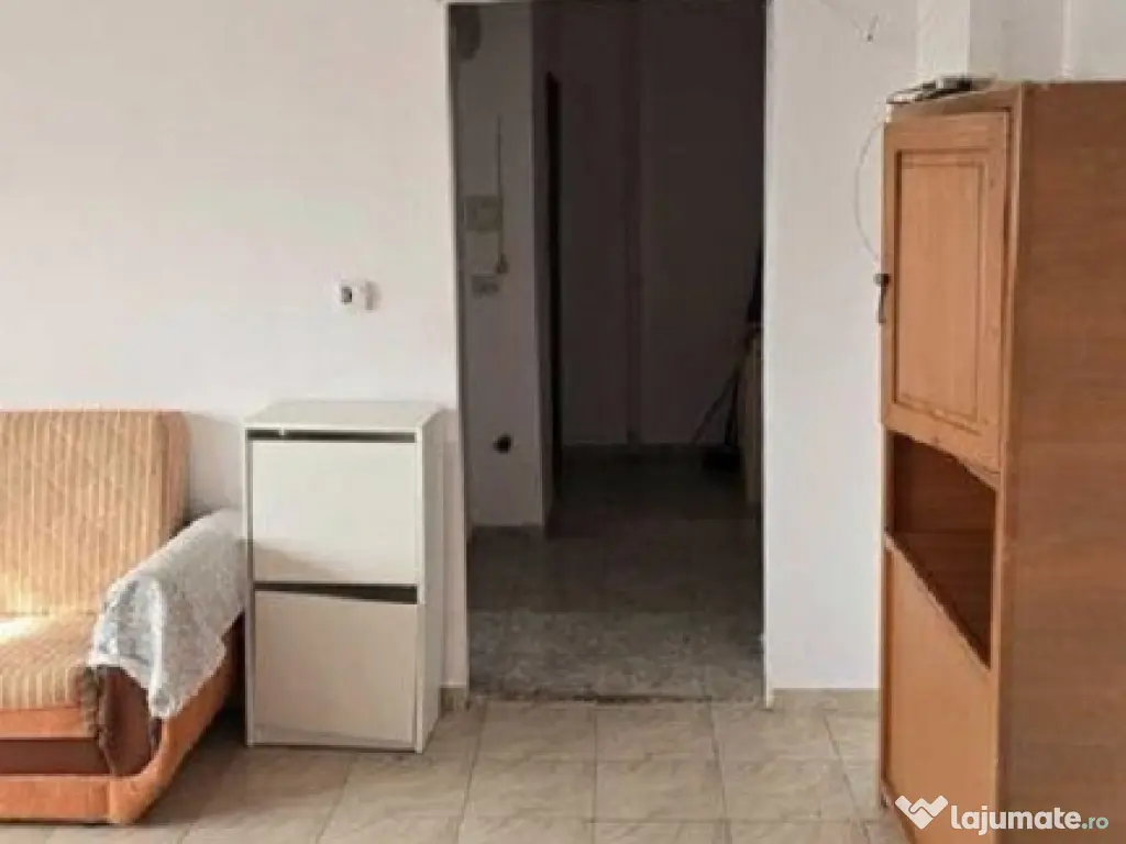 Inel 2, garsoniera de vanzare, 40mp, etaj 3, decomandata 