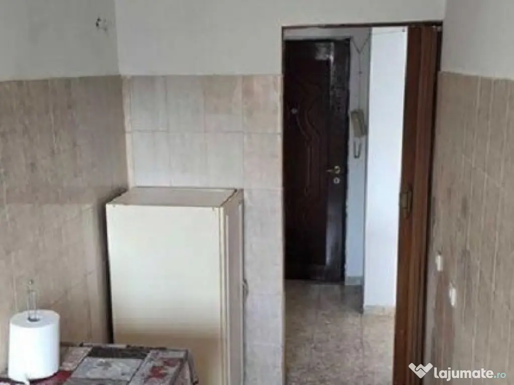 Inel 2, garsoniera de vanzare, 40mp, etaj 3, decomandata 