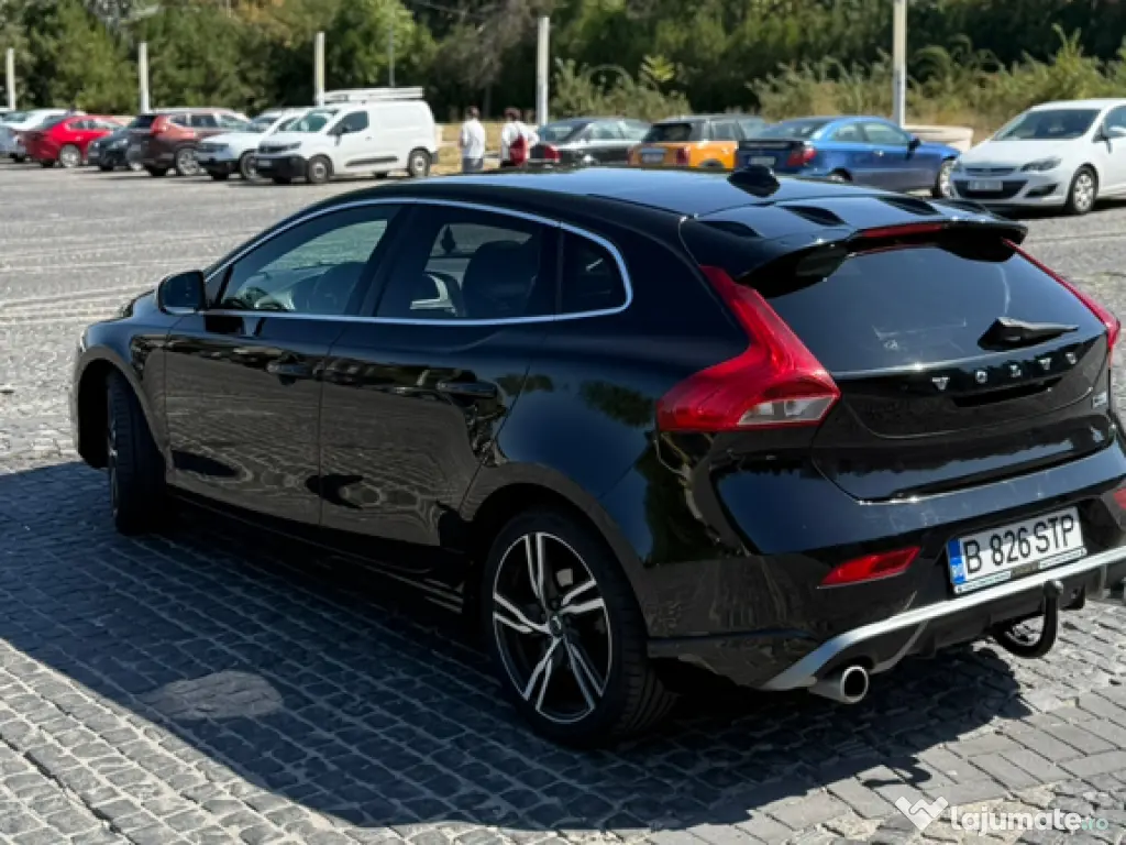 Volvo V40 R-Design 