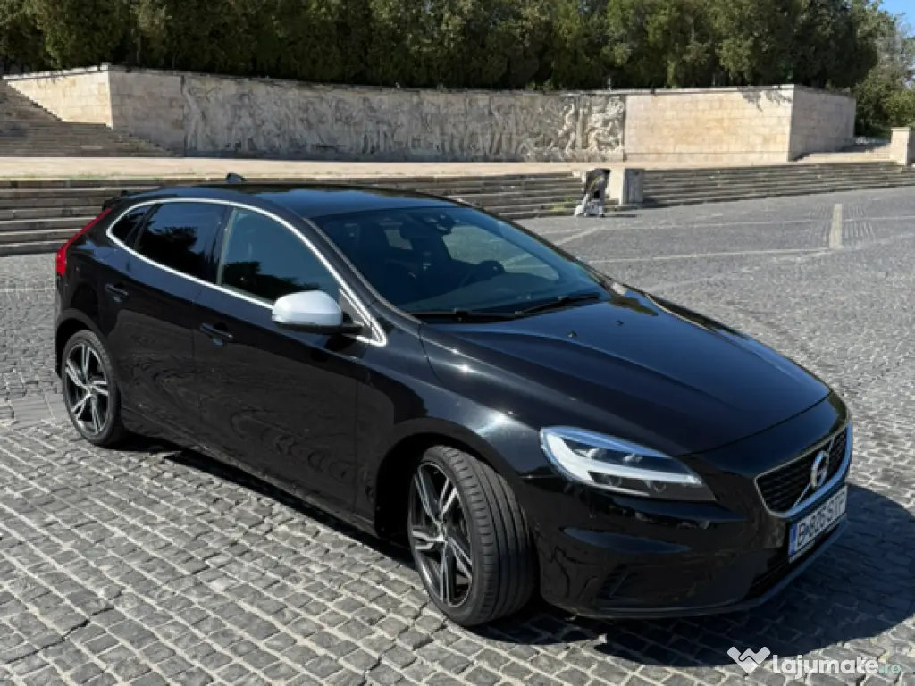 Volvo V40 R-Design 