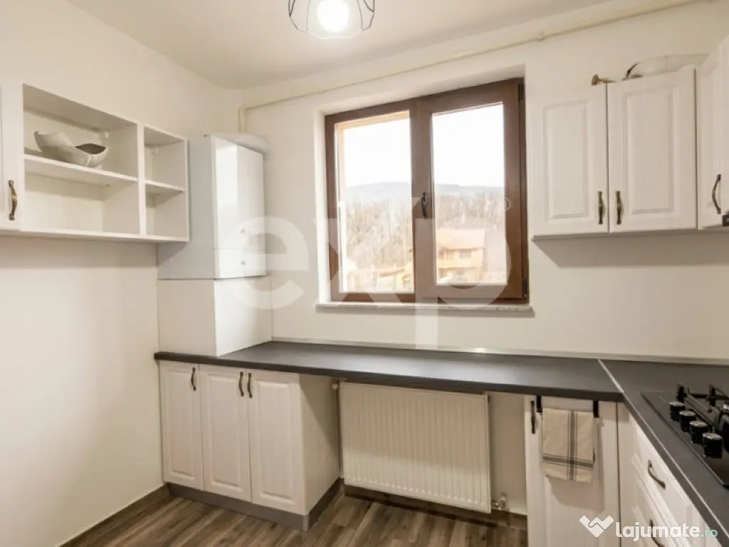 Apartament cu 3 camere, Etaj 1, decomandat | Trivale, Piteș 