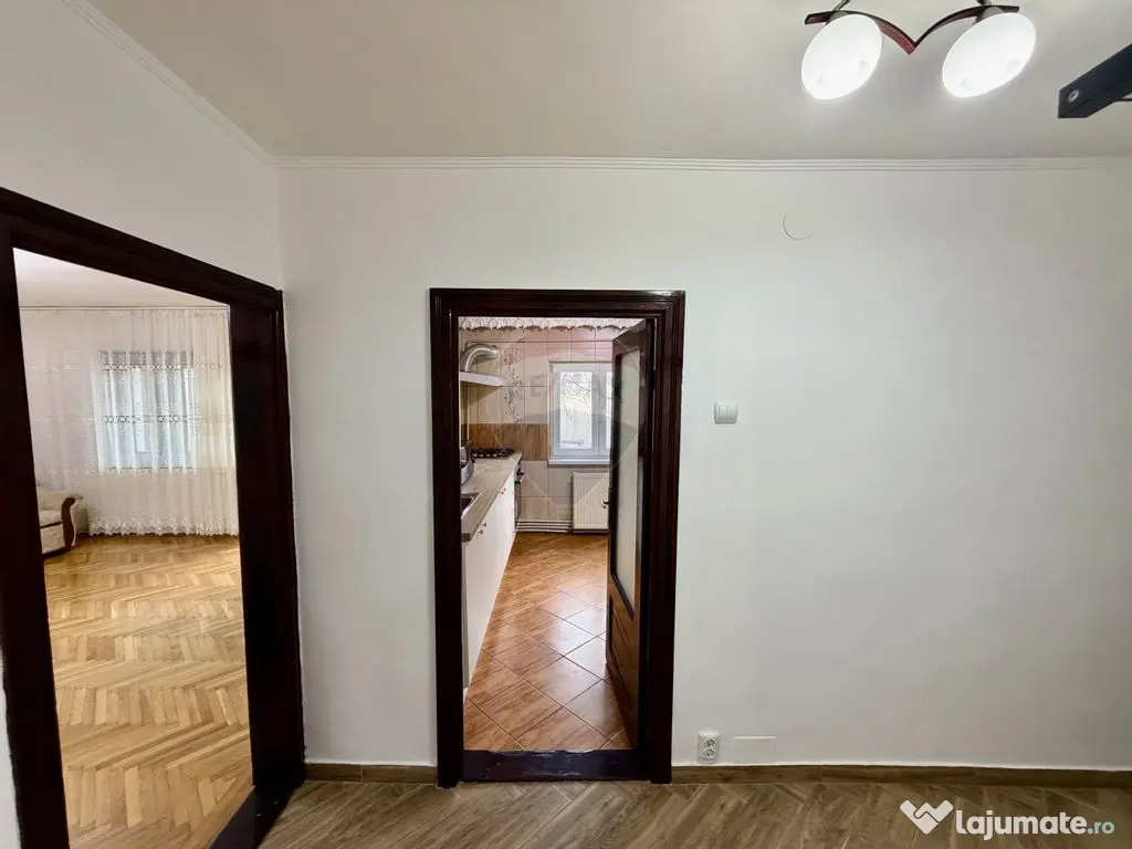 Apartament 3 camere etaj 1 