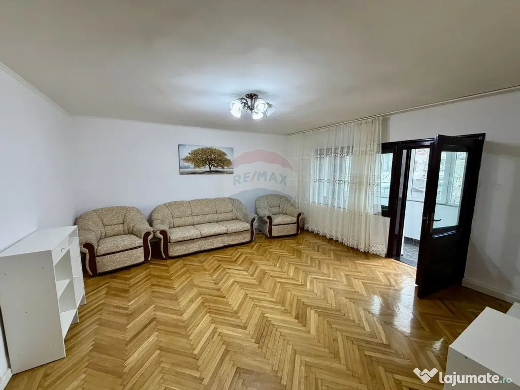 Apartament 3 camere etaj 1 