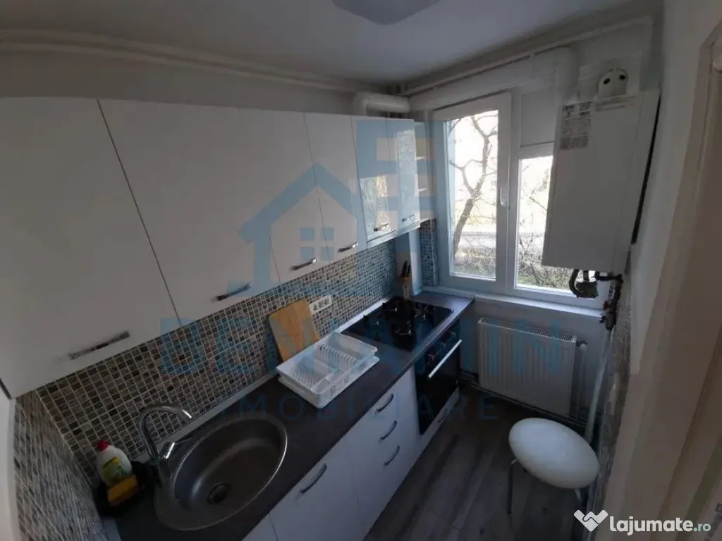 Chirie garsoniera bulevardul Saturn 32mp etaj 1 cu loc pa...