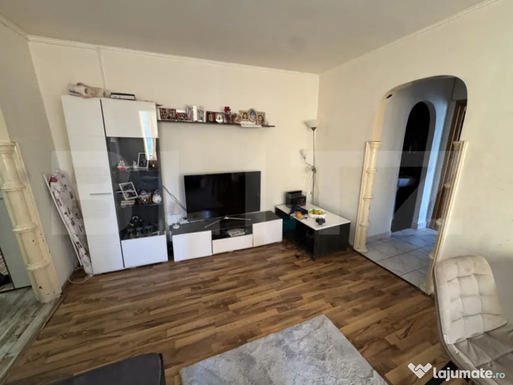 Apartament 3 camere, 70 mp, Podu Ros 