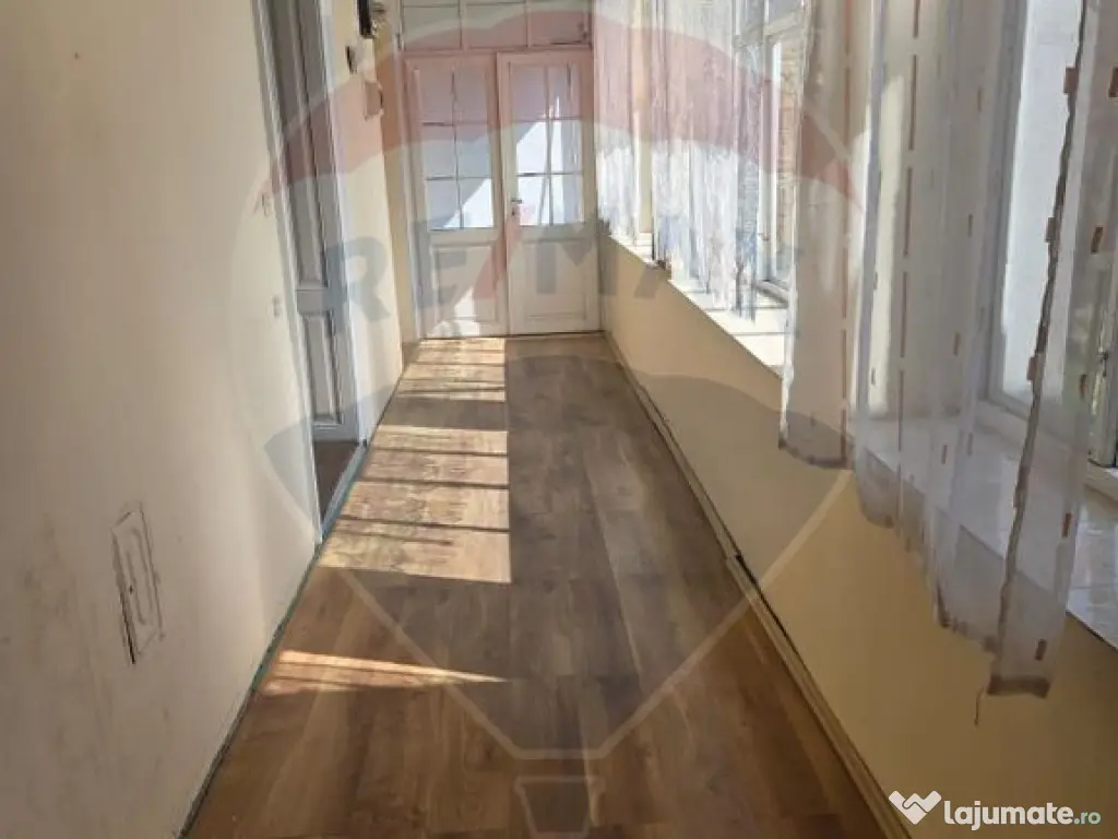 Casă deosebita ultracentral Salonta 