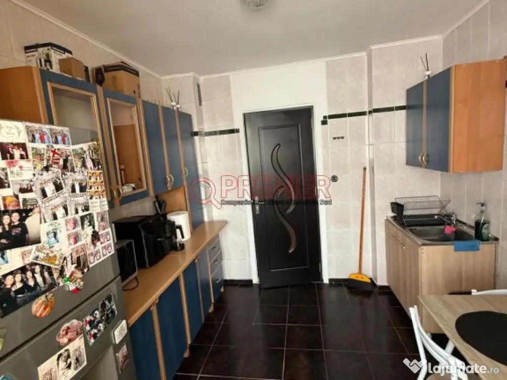 3 camere - Aparatorii Patrie - Str Frumusani 