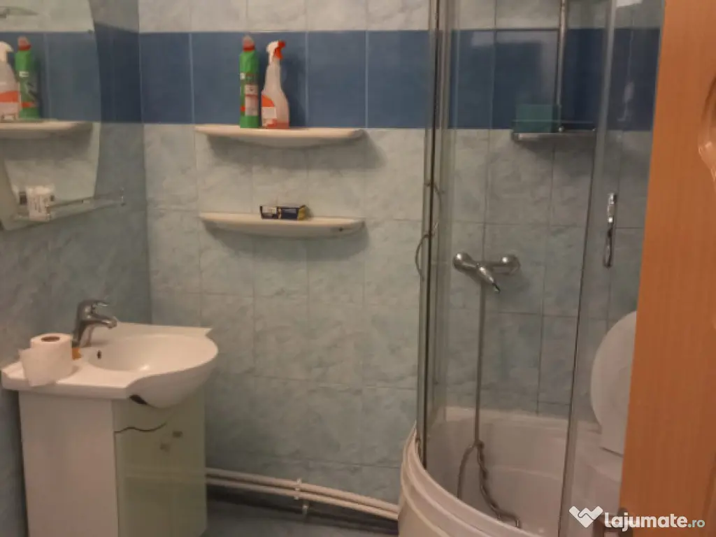 Apartament 3 camere, confort 1 decomandat, zona Vidin. 