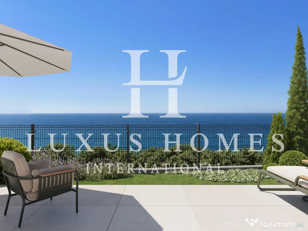 Casă cu terase cu vedere spre mare și grădini, situată într-un cadru liniștit 