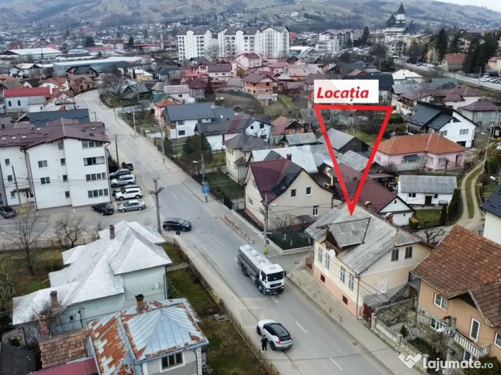 Casă de vânzare în GURA HUMORULUI zona Ariniș 250 mp ... 