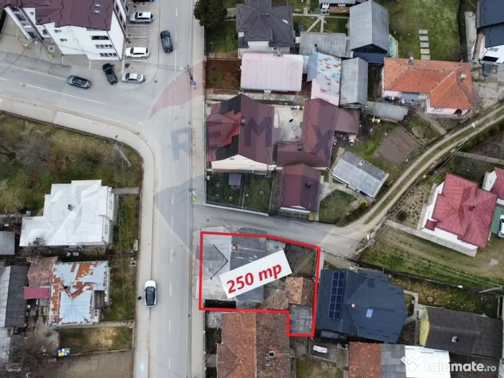 Casă de vânzare în GURA HUMORULUI zona Ariniș 250 mp ... 