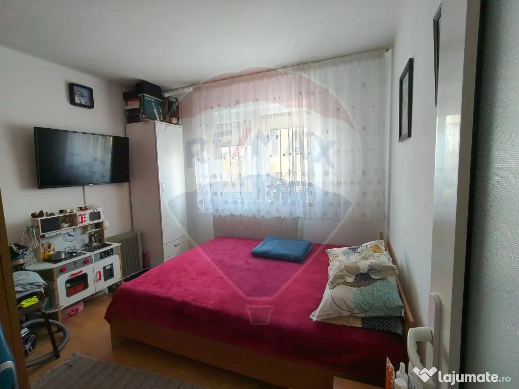 Apartament 3 camere Zona Materna