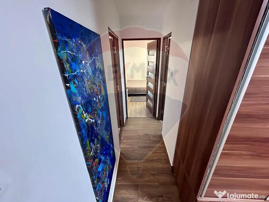 Apartament spatios cu terasa de inchiriat 