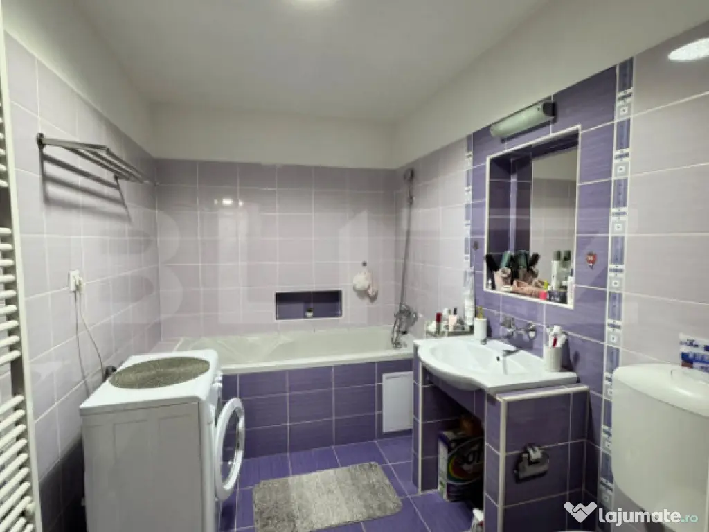 Apartament 2 camere, decomandat, parcare, zona Porii 