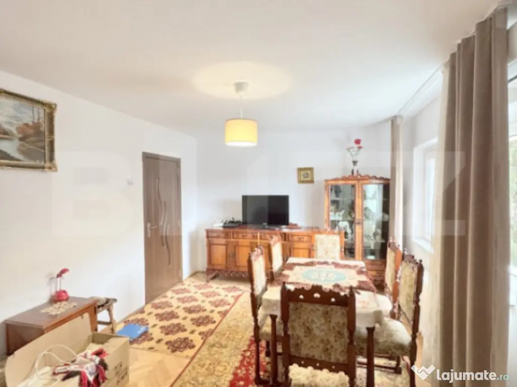 Apartament 2 camere decomandate, etaj intermediar, Gheorghen 