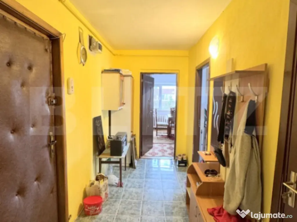 Apartament 2 camere decomandate, etaj intermediar, Gheorghen 