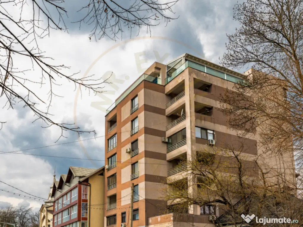 Inchiriere apartament 2 camere Ultracentral + loc de parcare 