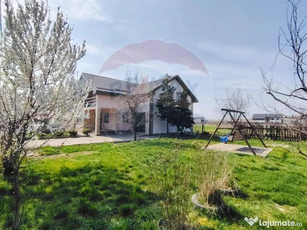 Casă de vânzare în Săsar – 3 dormitoare, garaj, com... 