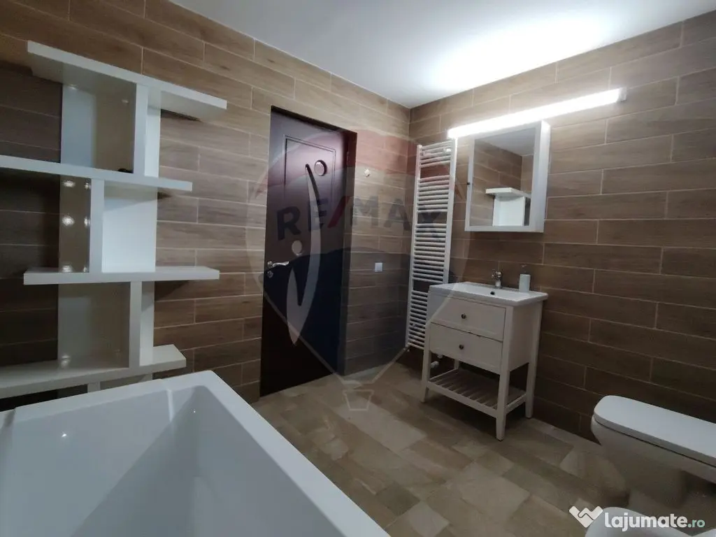 Casă de vânzare în Săsar – 3 dormitoare, garaj, com... 