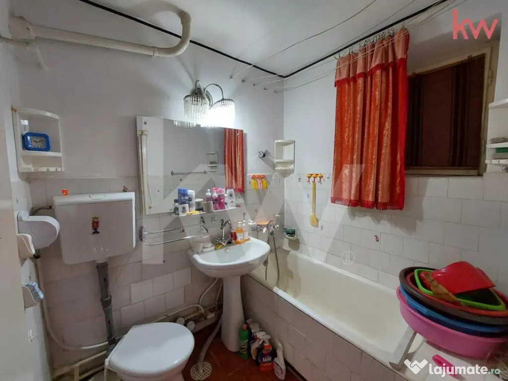 Apartament 3 camere decomandat • Sărari • vedere panora 