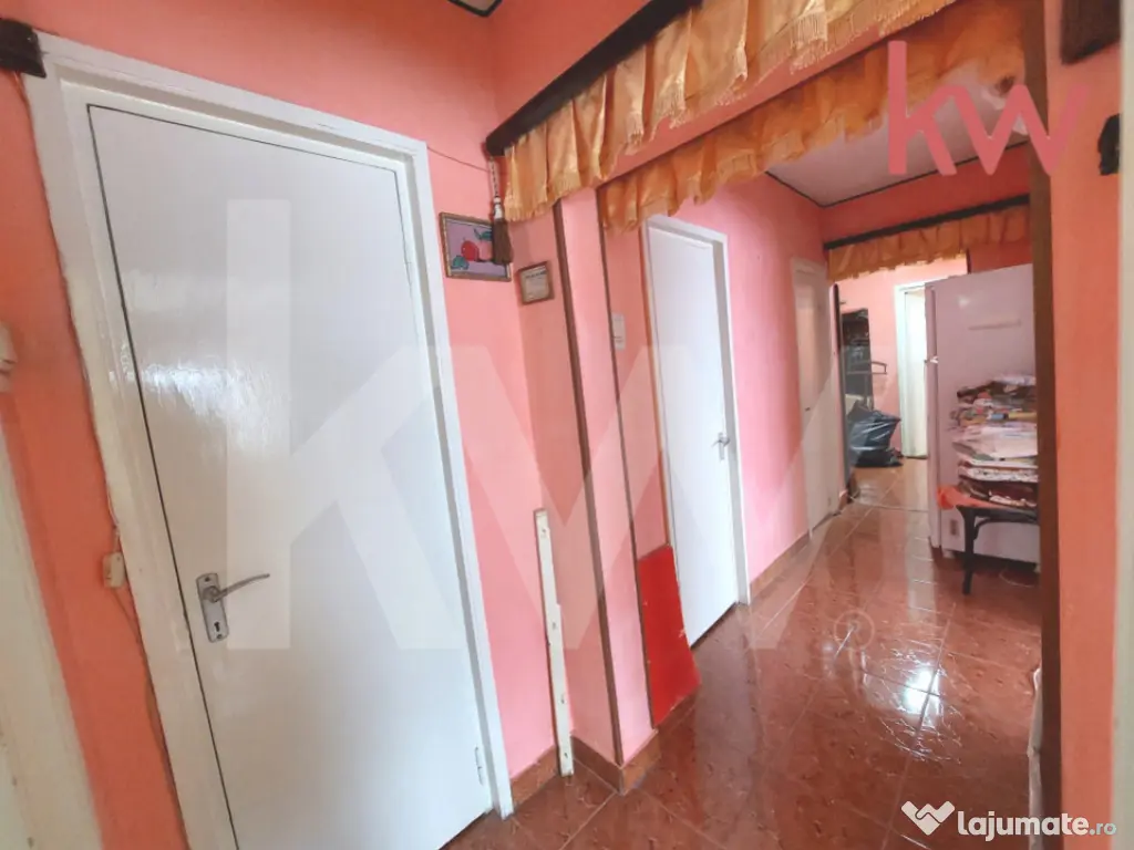Apartament 3 camere decomandat • Sărari • vedere panora 