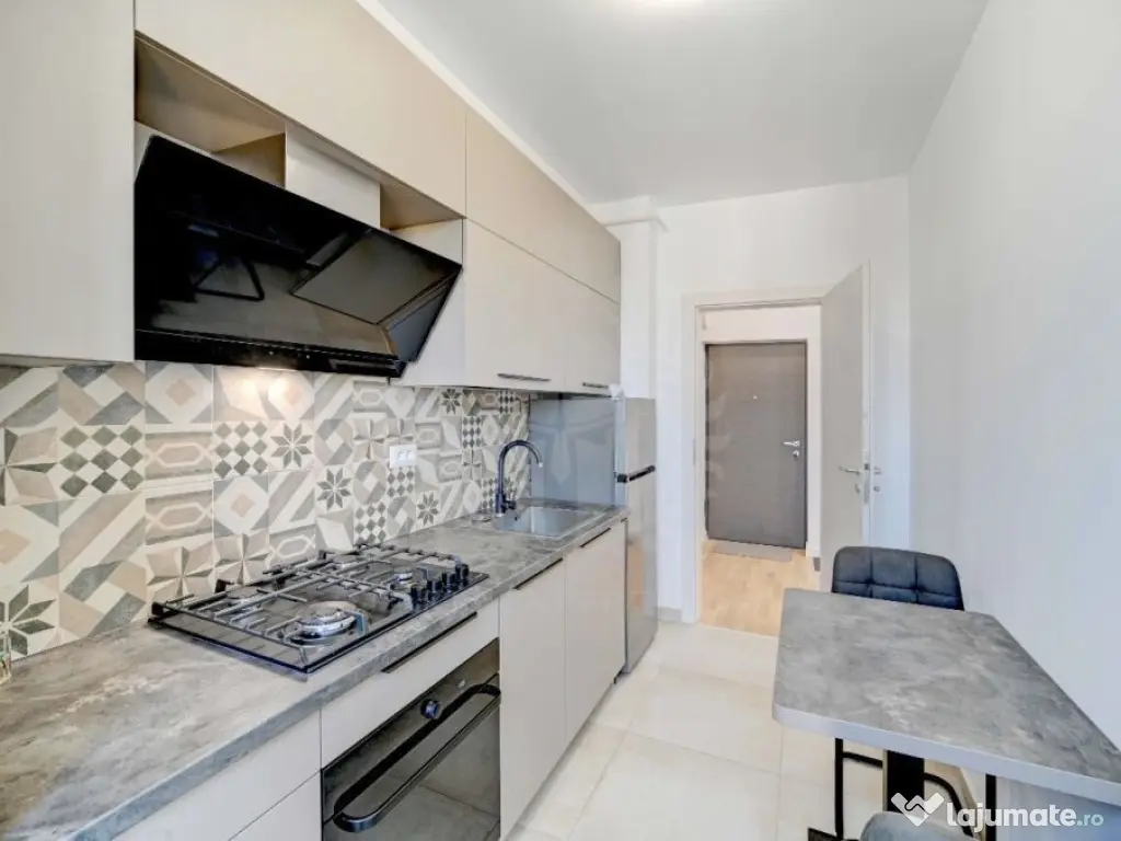 Apartament 2 camere, bloc nou, parcare, cartier Albert, 