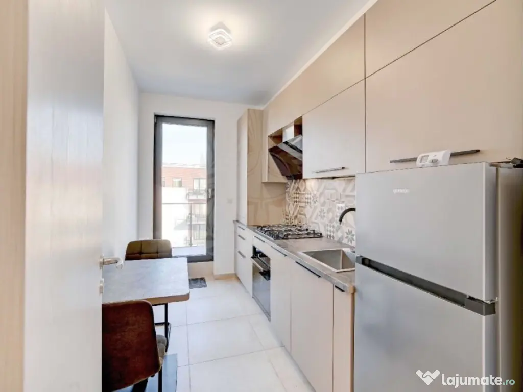 Apartament 2 camere, bloc nou, parcare, cartier Albert, 