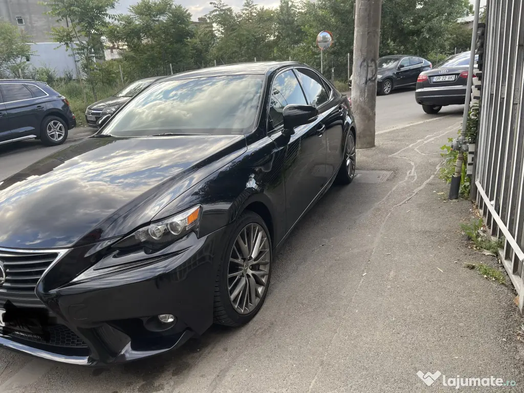 Lexus is 200t benzina 240 cp 2016 107 000km 