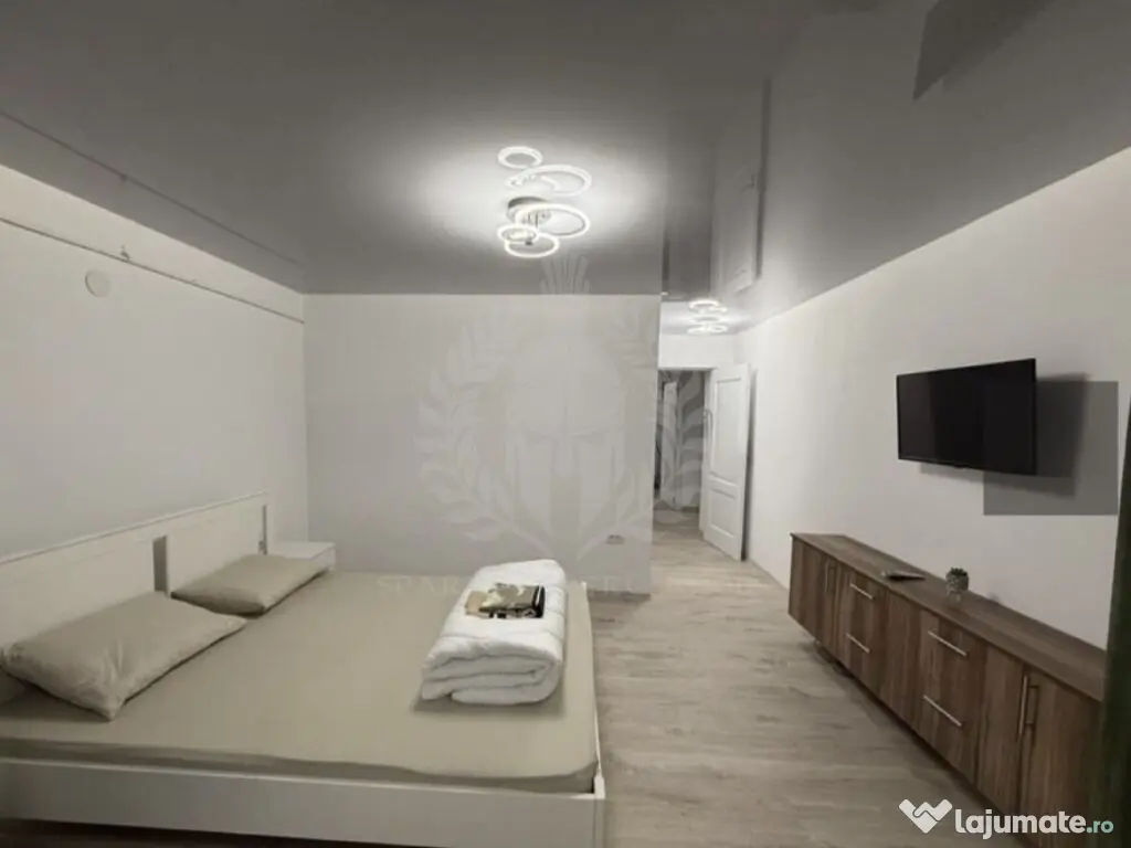 Apartament 3 camere, modern, zona Democratiei, Ploiești 
