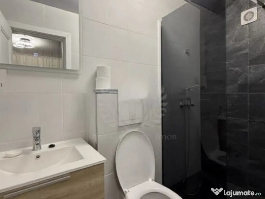 Apartament 3 camere, modern, zona Democratiei, Ploiești 