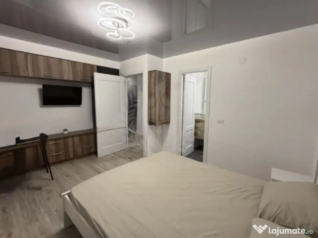Apartament 3 camere, modern, zona Democratiei, Ploiești 
